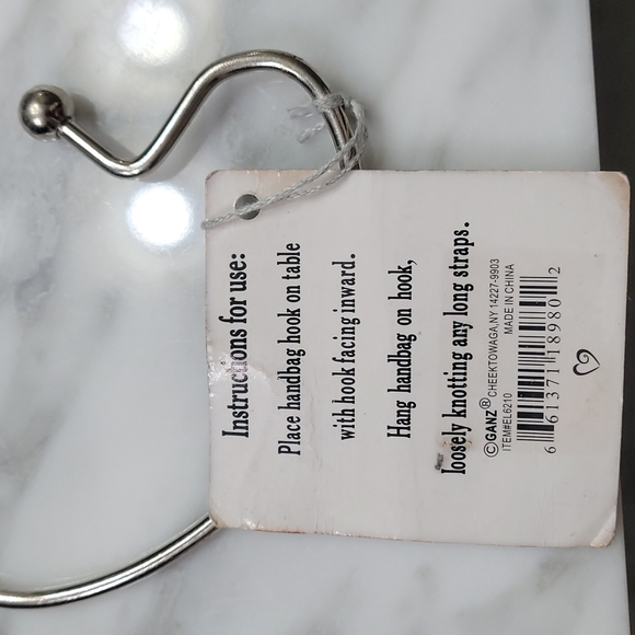 Handbag hook for dining out. - Picture 3 of 3